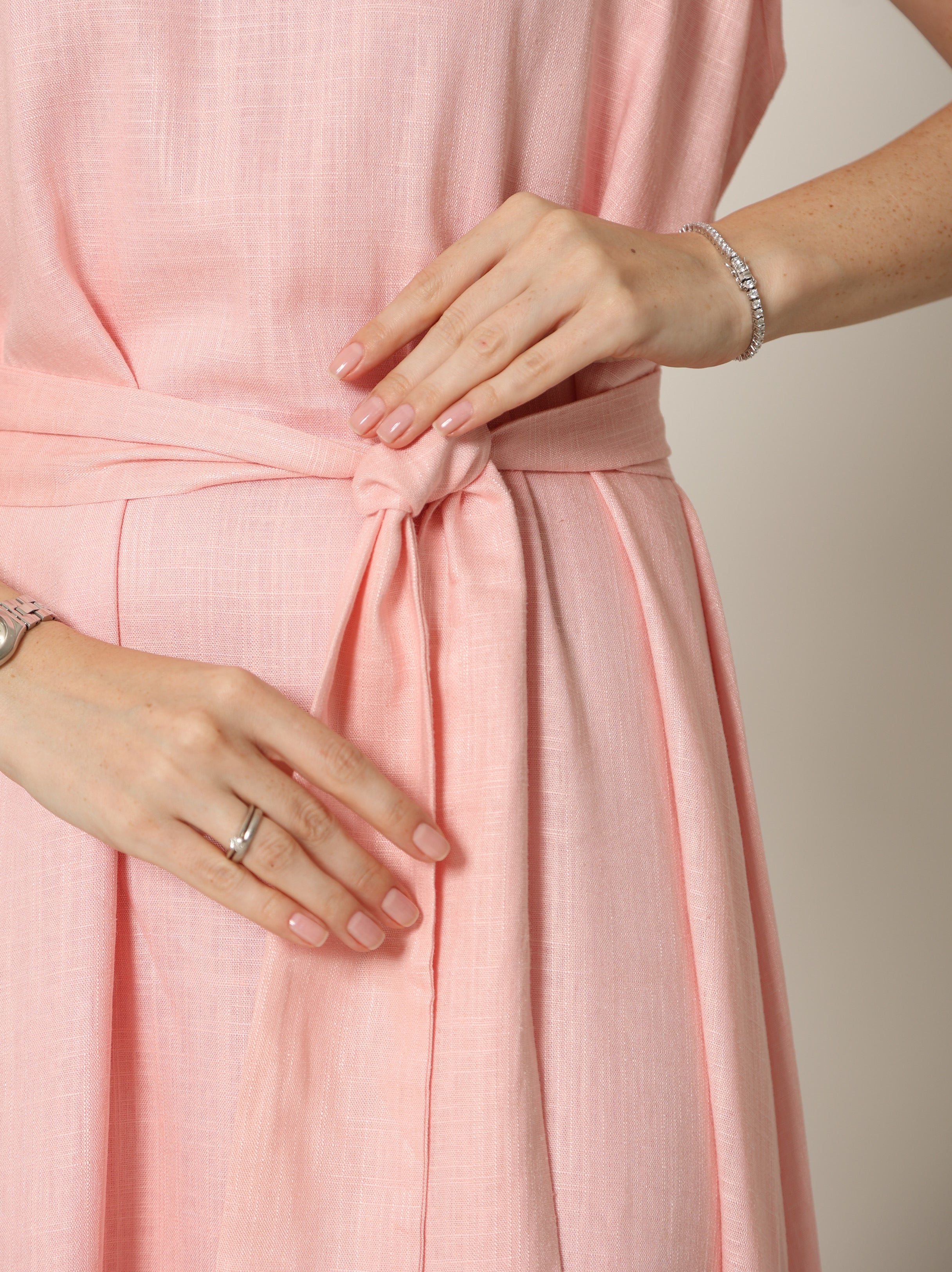LINEN DRESS UNDER ABAYA